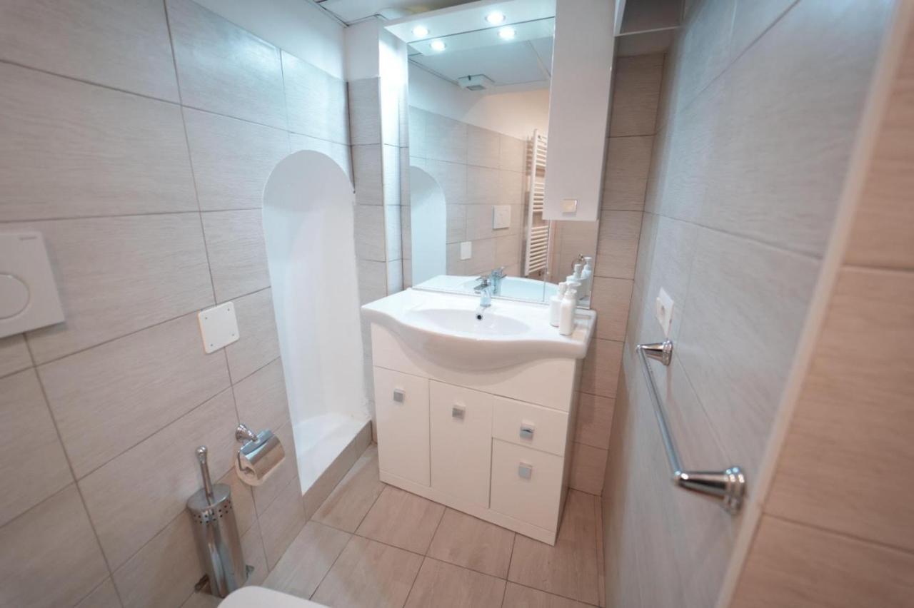 Residenza Bernini Apartment Rome Exterior photo